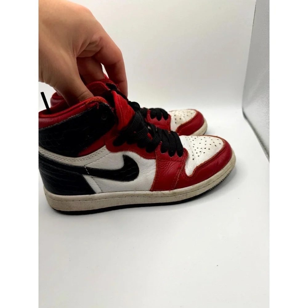 Nike‎ Air Jordan 1 Retro High OG PS CU0449-601 Kids 13 Sneaker Satin Red Shoes